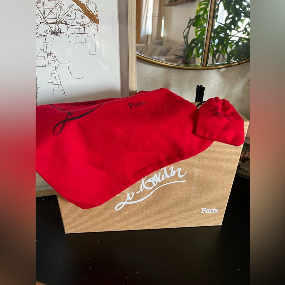 Christian Louboutin Pigalle Plato - Picture 11 of 14